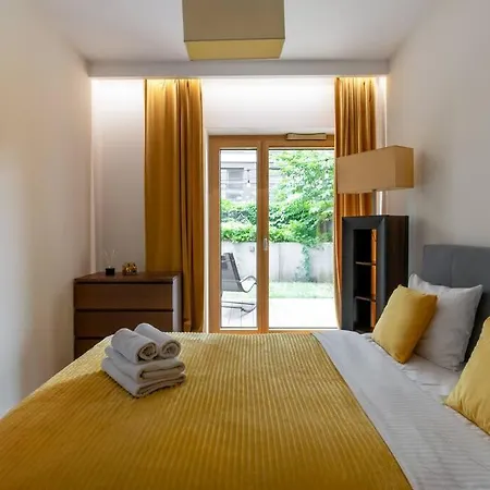 Appartamento Mennica - Two Bedroom With Terrrace&144 *