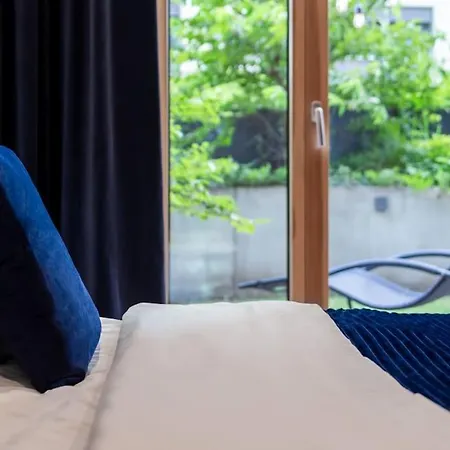 Close-mennica - Stylish 2-bedroom With Private Terrace #144 公寓