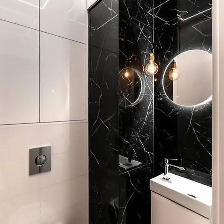 Mennica - Two Bedroom With Terrrace&144 Appartamento *