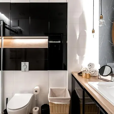 Close-mennica - Stylish 2-bedroom With Private Terrace #144 华沙